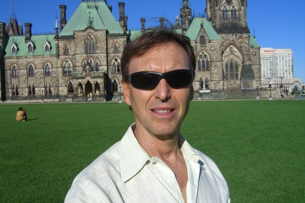 مخترع مونوپاد