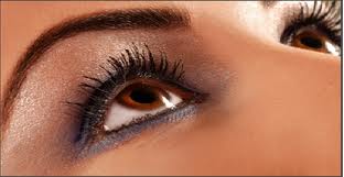 ضرر ناشی از استفاده لوازم آرایشی نامرغوب